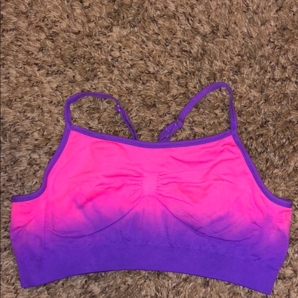 sports bra